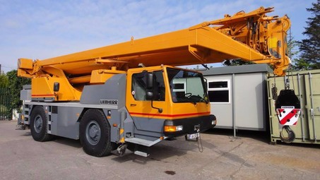 Автокран Liebherr LTM 1040-2.1 40 тонн